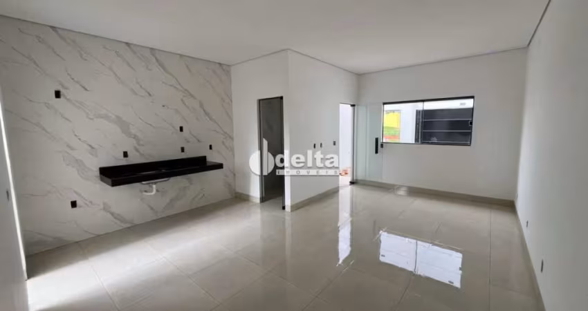 Casa residencial disponível para venda no bairro Novo Mundo em Uberlândia-MG