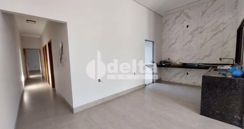 Casa residencial disponível para venda no bairro Jardim Brasília em Uberlândia-MG