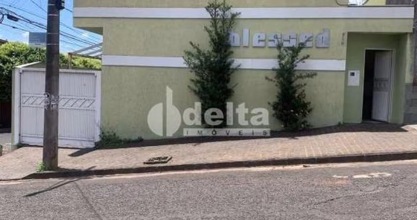 Casa residencial disponível para venda no bairro Tabajaras em Uberlândia-MG
