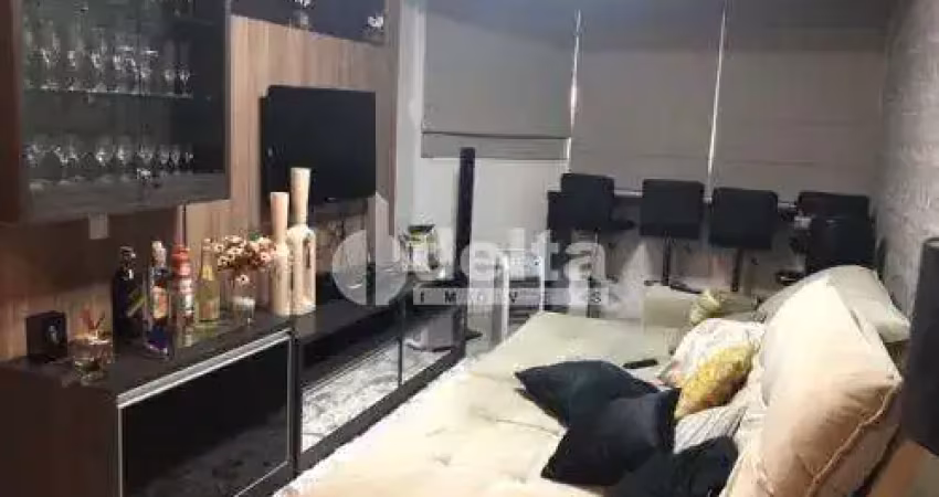 Apartamento disponível para venda no bairro santa mônica em uberlândia-mg