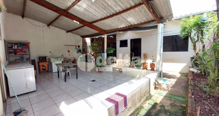 Casa Residencial disponível para venda no bairro Shopping Park em Uberlândia-MG