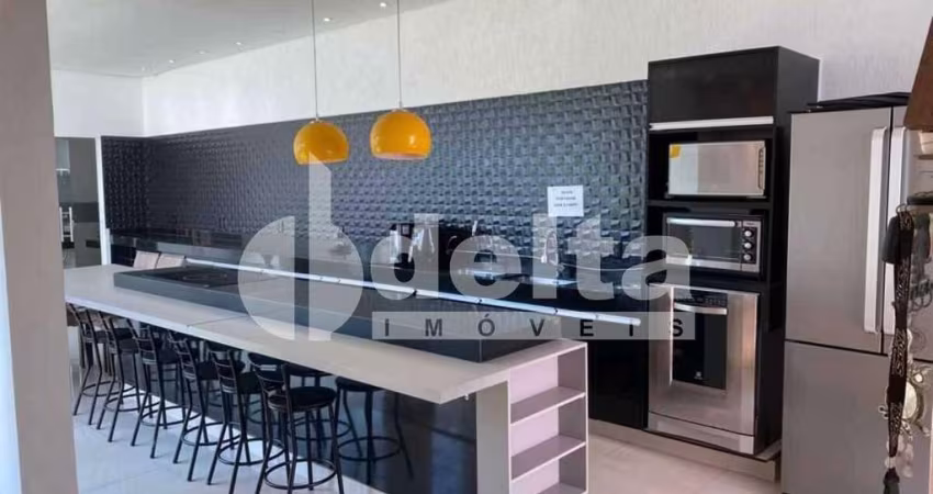 Casa residencial disponível para venda no bairro Jardim Inconfidência em Uberlândia-MG