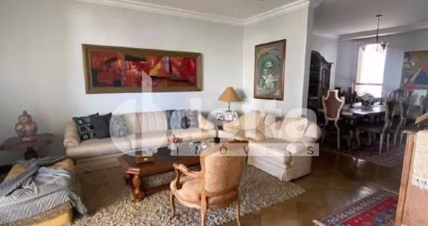 Apartamento disponível para venda no bairro Martins em Uberlândia-MG