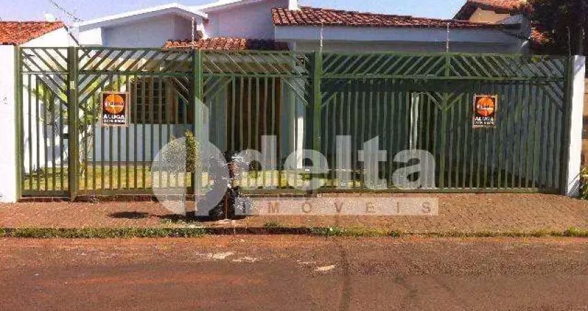 Casa residencial disponível para venda e locação no bairro santa mônica em uberlândia-mg