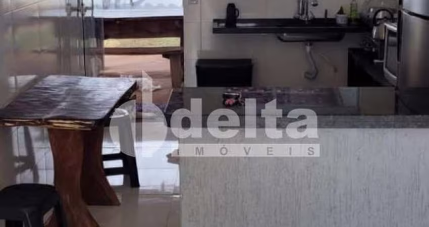 Casa residencial disponível para venda no bairro Portal do Vale em Uberlândia - MG.