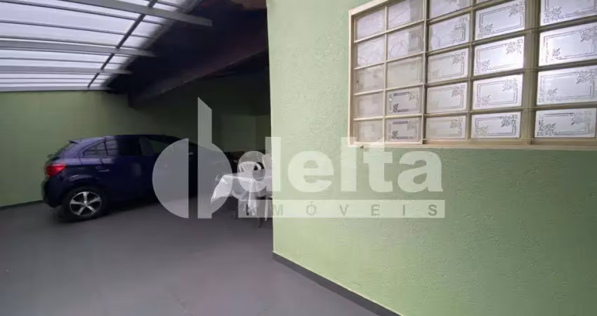Casa residencial disponível para venda no bairro alto umuarama em uberlândia-mg