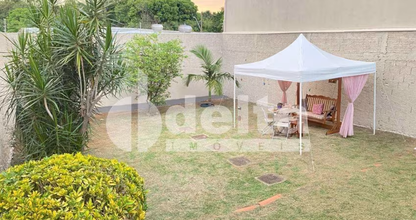 Casa residencial disponível para venda no bairro Pampulha em Uberlândia-MG