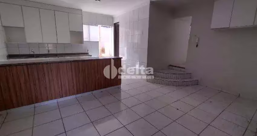 Casa residencial disponível para venda no bairro Laranjeiras em Uberlândia-MG