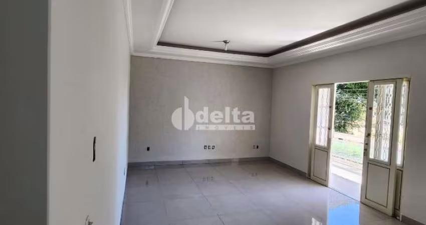 Casa residencial disponível para venda no bairro Jaraguá em Uberlândia MG