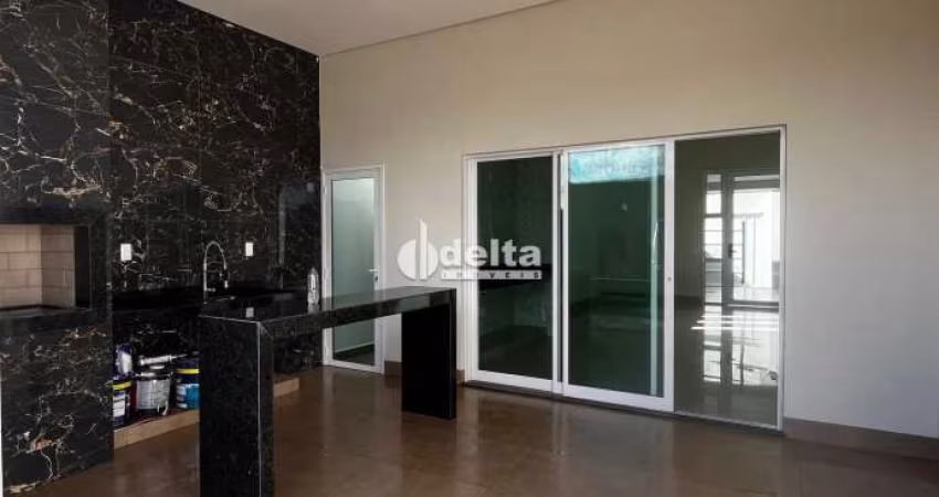 Casa residencial disponível para venda no bairro Grand Ville em Uberlândia - MG.