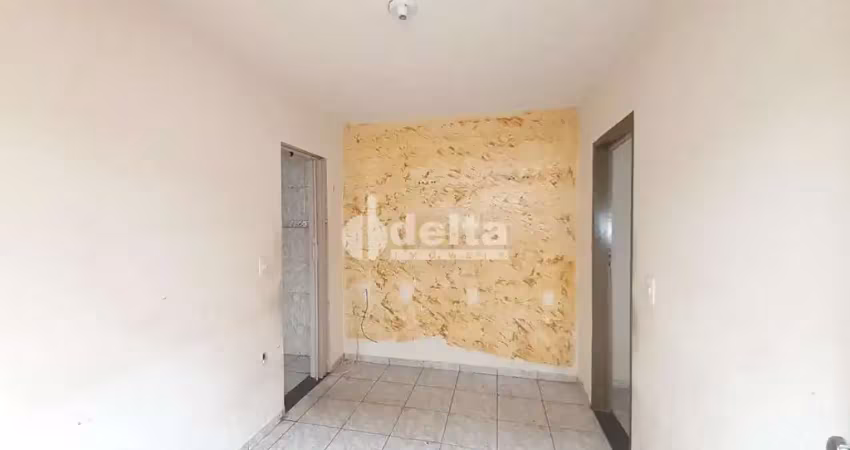Casa residencial disponível para venda no bairro Brasil em Uberlândia-MG