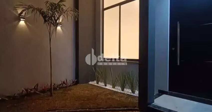 Casa residencial disponível para venda no bairro Bosque dos Buritis em Uberlândia-MG