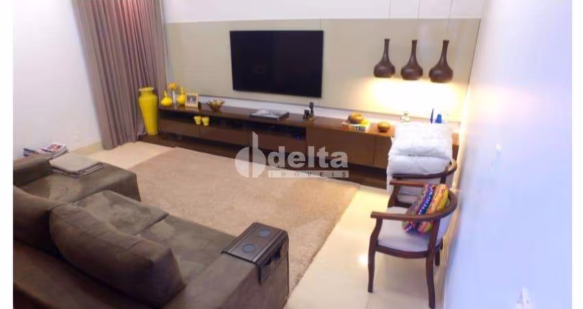 Casa no condomínio Gávea Paradiso disponível para venda em Uberlândia-MG
