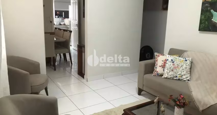 Casa residencial disponível para venda no Bairro Jaraguá em Uberlândia-MG