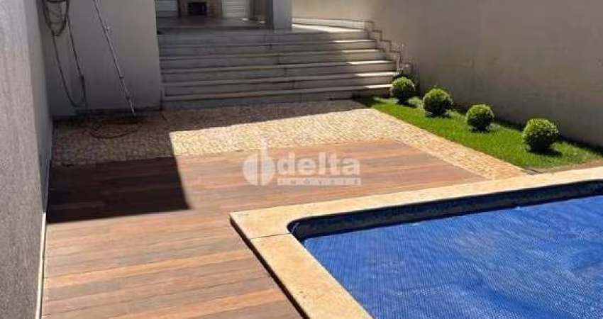 Casa no condomínio Jardins Barcelona disponível para venda em Uberlândia-MG