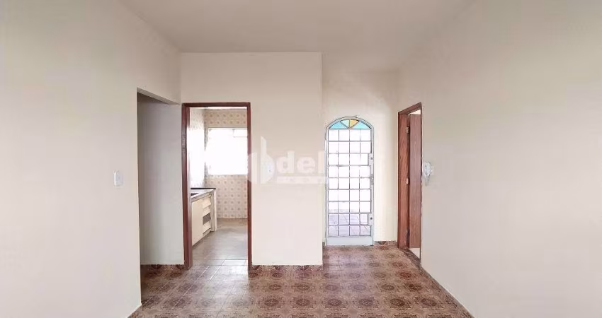 Casa disponível para venda no bairro Osvaldo Resende em Uberlândia-MG