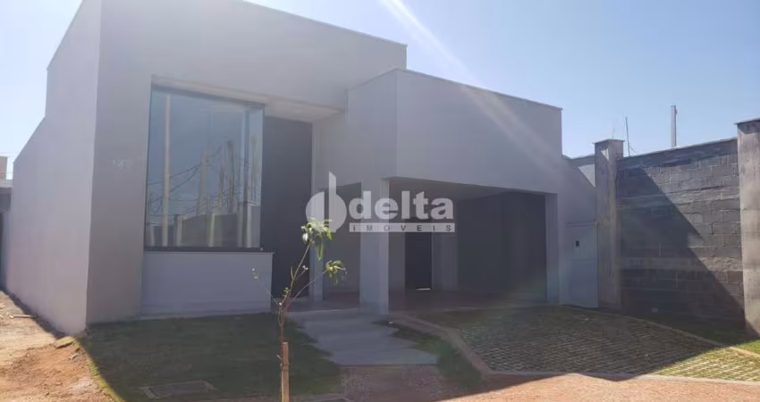 Casa no condomínio Raros Alto Umuarama disponível para venda em Uberlândia-MG