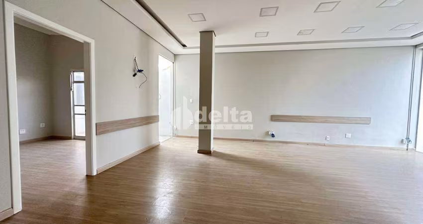Casa Comercial disponível para locação/Venda no bairro Centro em Uberlândia-MG