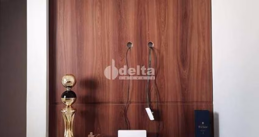 Casa residencial disponível para venda no bairro Vida Nova em Uberlândia-MG