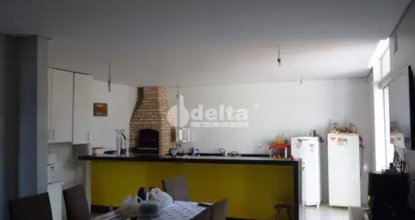 Casa disponível para venda e locação no bairro jardim europa em uberlândia-mg
