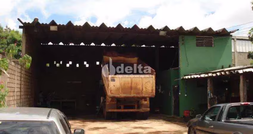 Galpão disponível para venda no bairro marta helena em uberlândia-mg