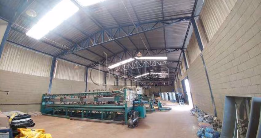 Casa Comercial disponível para Venda no bairro Distrito Industrial em Uberlândia-MG
