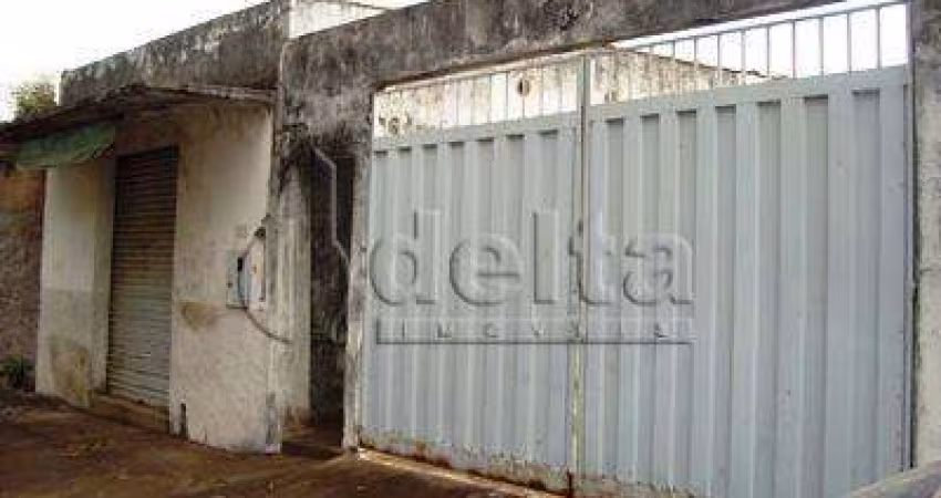 Casa Residencial disponível para Venda no bairro Santa Mônica em Uberlândia-MG
