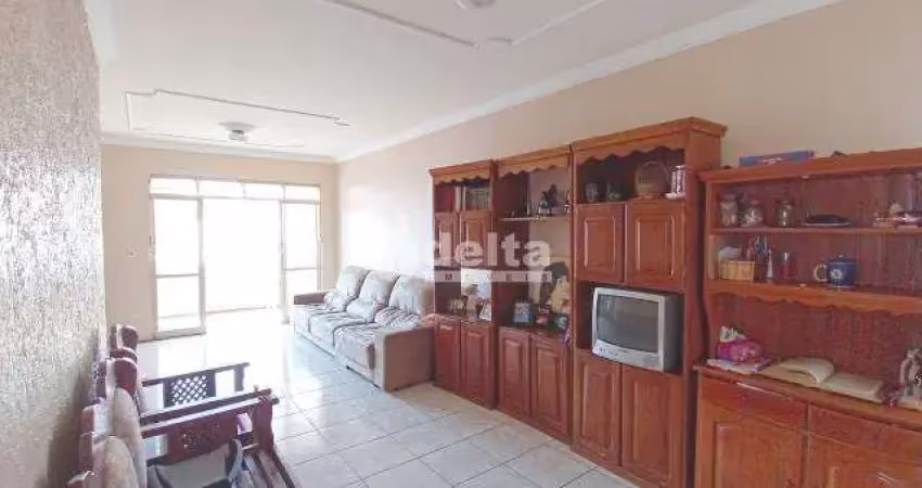 Casa residencial disponível para venda no bairro centro em uberlândia-mg