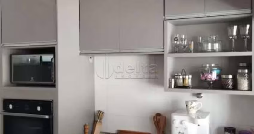 Casa residencial disponível para venda no bairro Jardim Europa em Uberlândia-MG