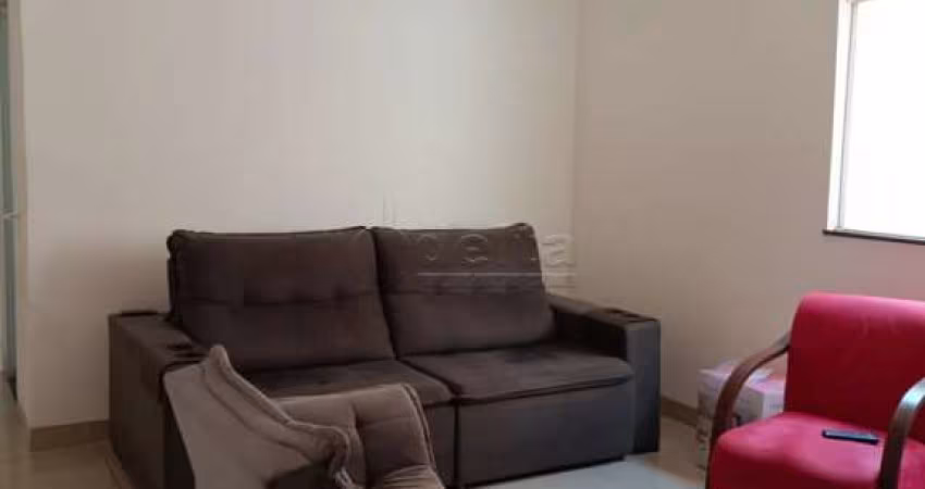 Casa residencial  disponível para venda no bairro Segismundo Pereira em Uberlândia-MG
