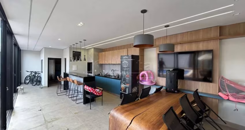 Casa residencial disponível para venda no bairro Cidade Jardim em Uberlândia-MG