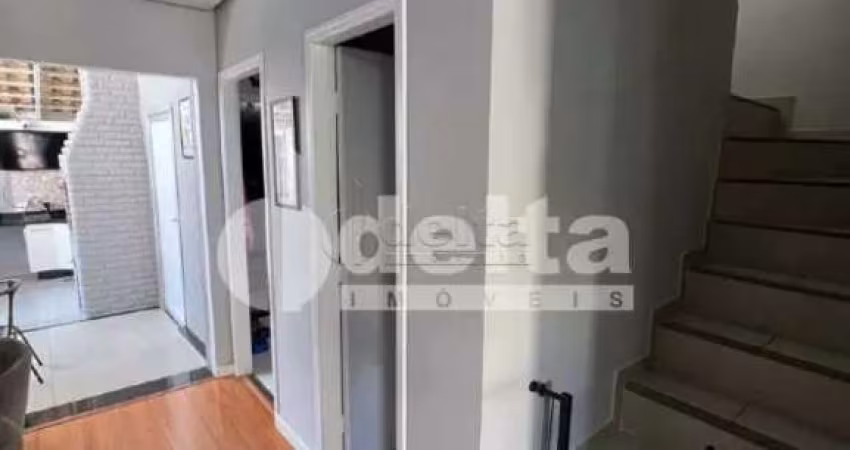 Casa no condomínio Village Unique disponível para venda em Uberlândia-MG
