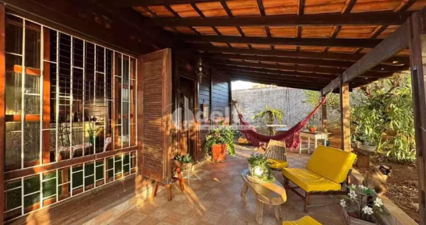 Apartamento disponível para venda no bairro Santa Monica em Uberlândia-MG