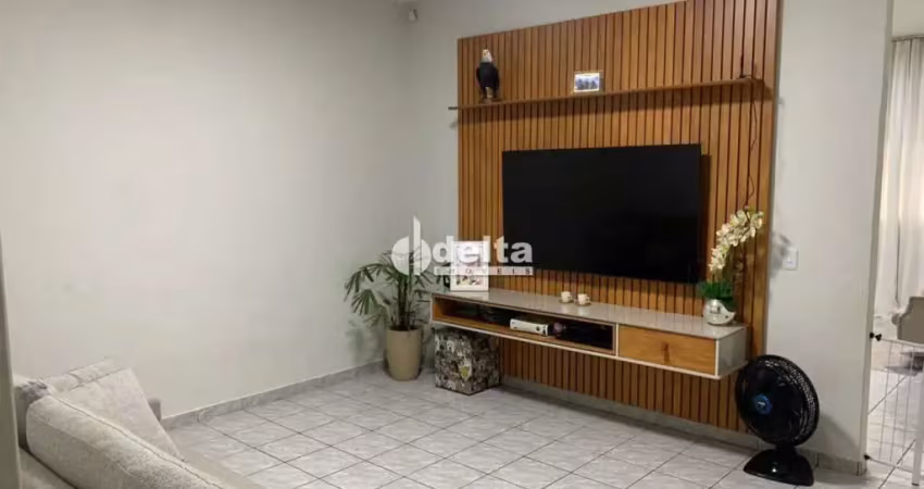 Casa disponível para venda no bairro Santa Mônica em Uberlândia MG