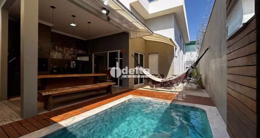 Casa residencial disponível para venda no bairro Vida Nova em Uberlândia-MG