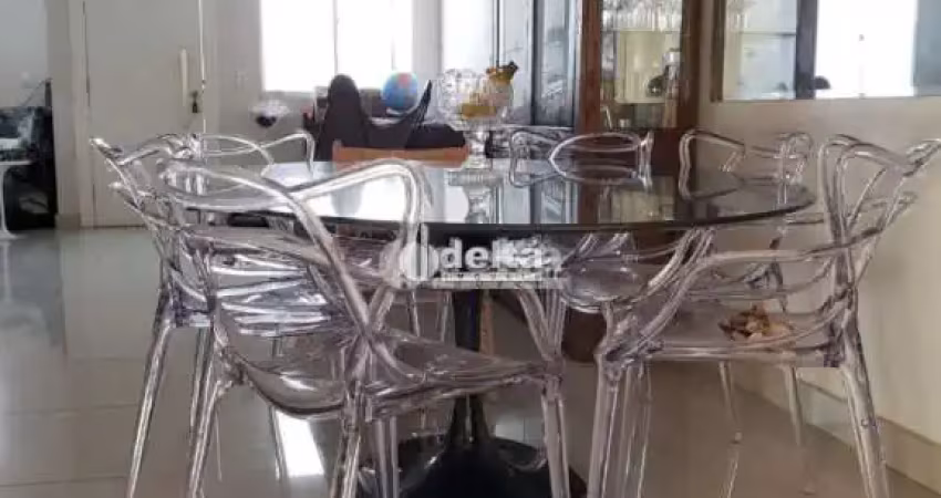 Casa no condomínio The Palms disponível para venda em Uberlândia-MG