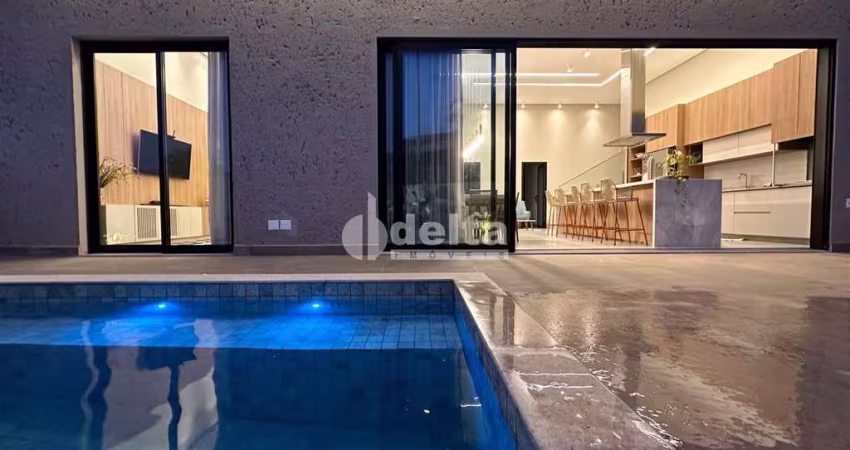 Casa no condomínio Alphaville 1 disponível para locação e venda em Uberlândia-MG