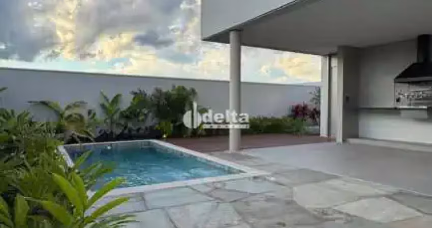 Casa no condomínio Tamboré disponível para venda em Uberlândia-MG