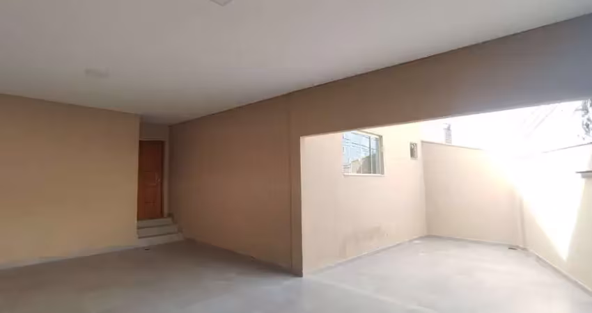 Casa disponível para locação e venda no bairro Fundinho em Uberlândia-MG.