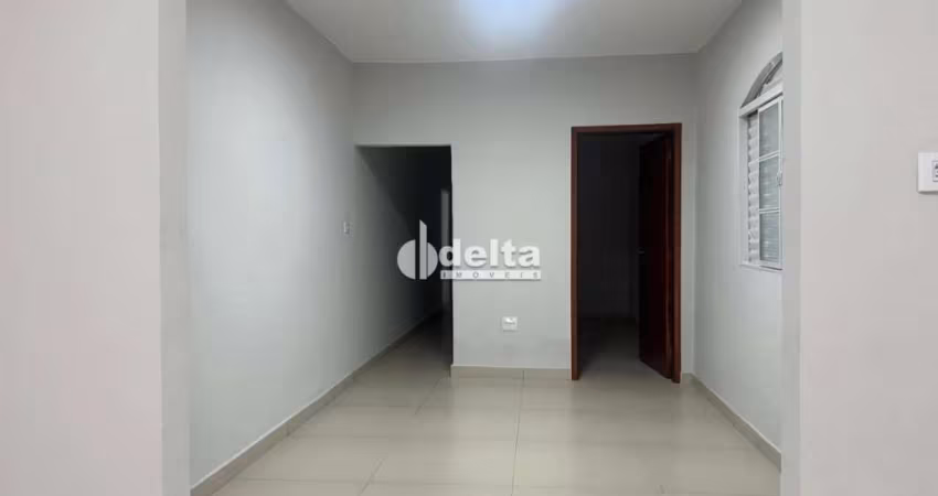 Casa disponível para locação no bairro Nossa Senhora Aparecida em Uberlândia-MG