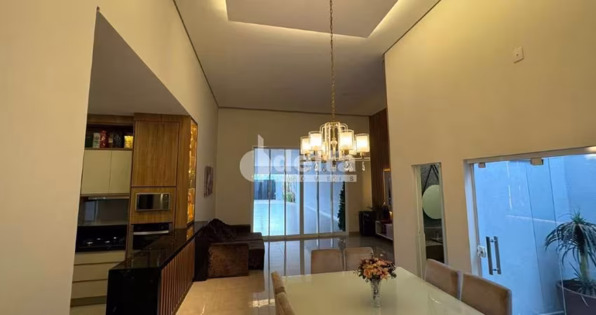 Casa disponível para venda no bairro Alto Umuarama em Uberlândia MG
