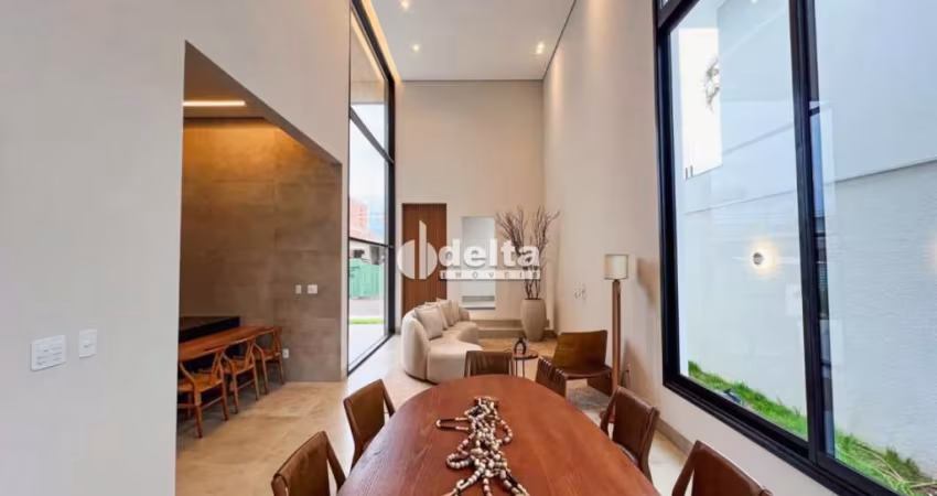 Casa no condomínio Splendido disponível para venda em Uberlândia-MG