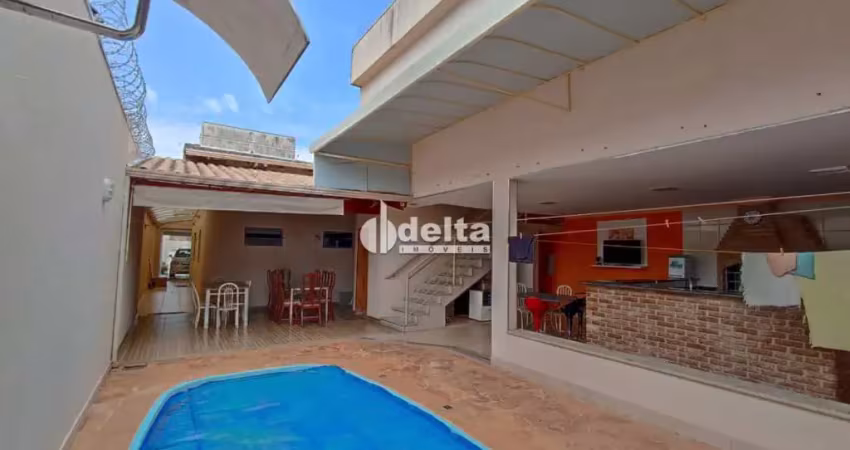 Casa disponível para venda no bairro Brasil em Uberlândia MG