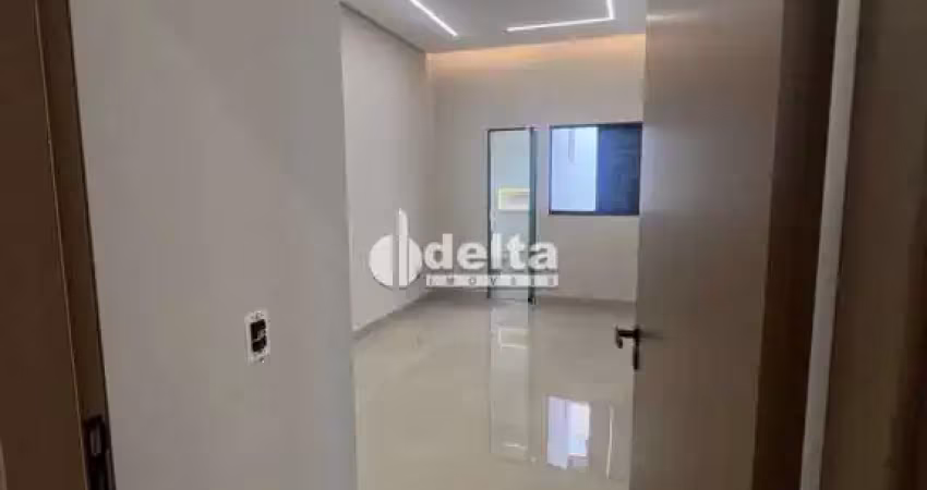 Casa disponível para venda no bairro Jardim Holanda em Uberlândia MG
