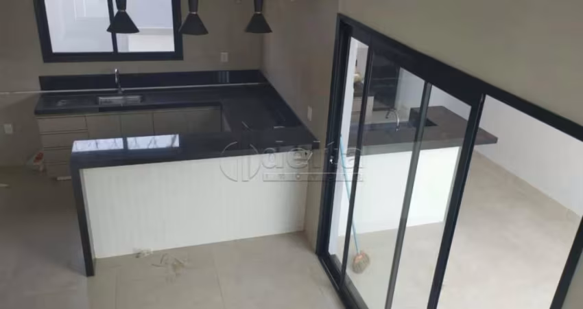 Casa à Venda com 3 Quartos, Suíte com Closet e Área Gourmet