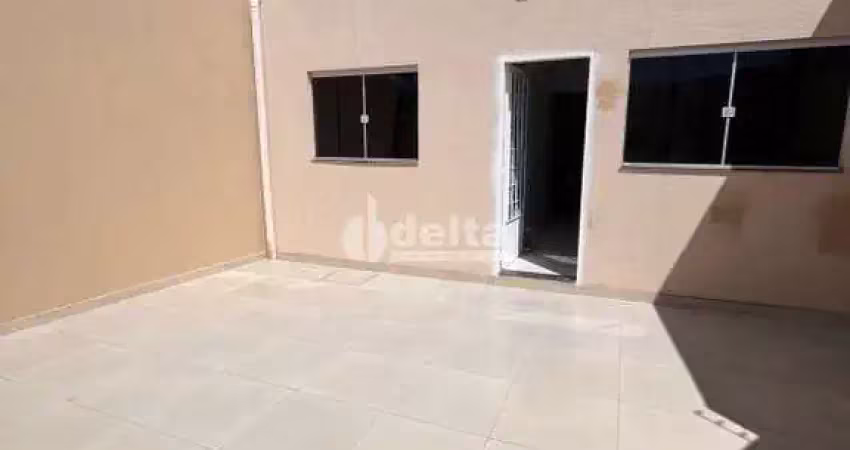 Casa residencial disponível para venda no bairro São Jorge em Uberlândia-MG
