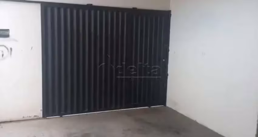 Casa residencial disponível para venda no bairro Jardim Holanda em Uberlândia-MG
