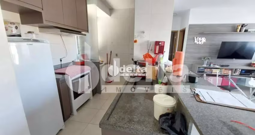 Apartamento mobiliado disponível para venda no bairro Brasil em Uberlândia-MG