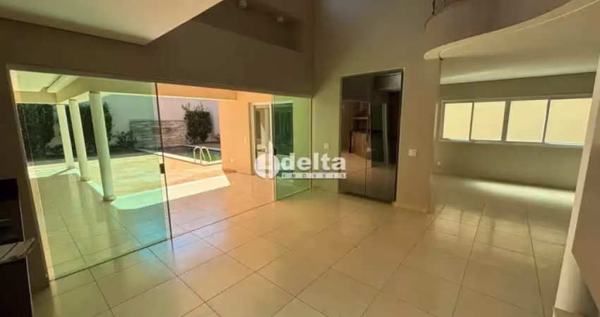Casa em condomínio disponível para locação e venda no bairro morada da colina em uberlândia-mg
