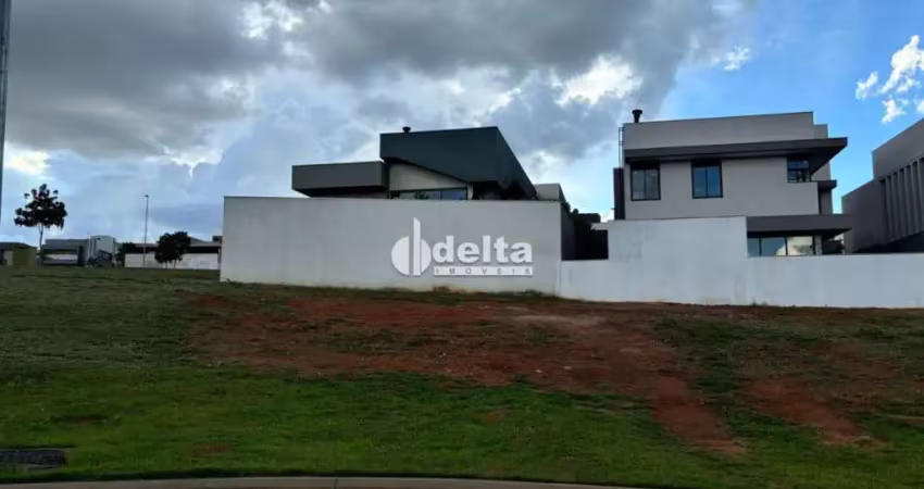 Terreno no condomínio alphaville ii disponível para venda em uberlândia-mg